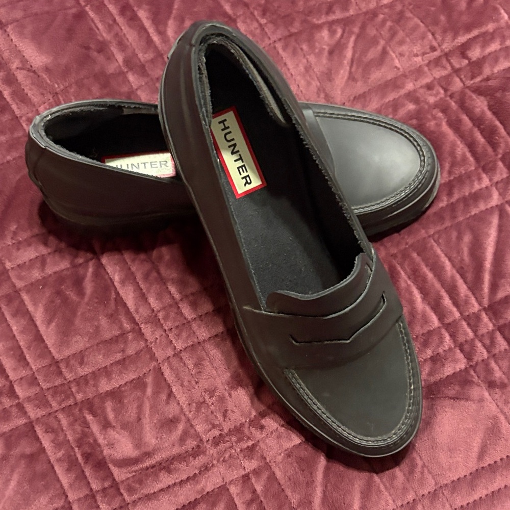 Hunter Women's Black Slip-On Loafers